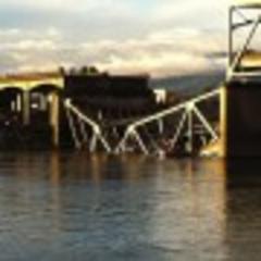 Mount Vernon: Autobahnbrücke im US-Staat Washington stürzt ein